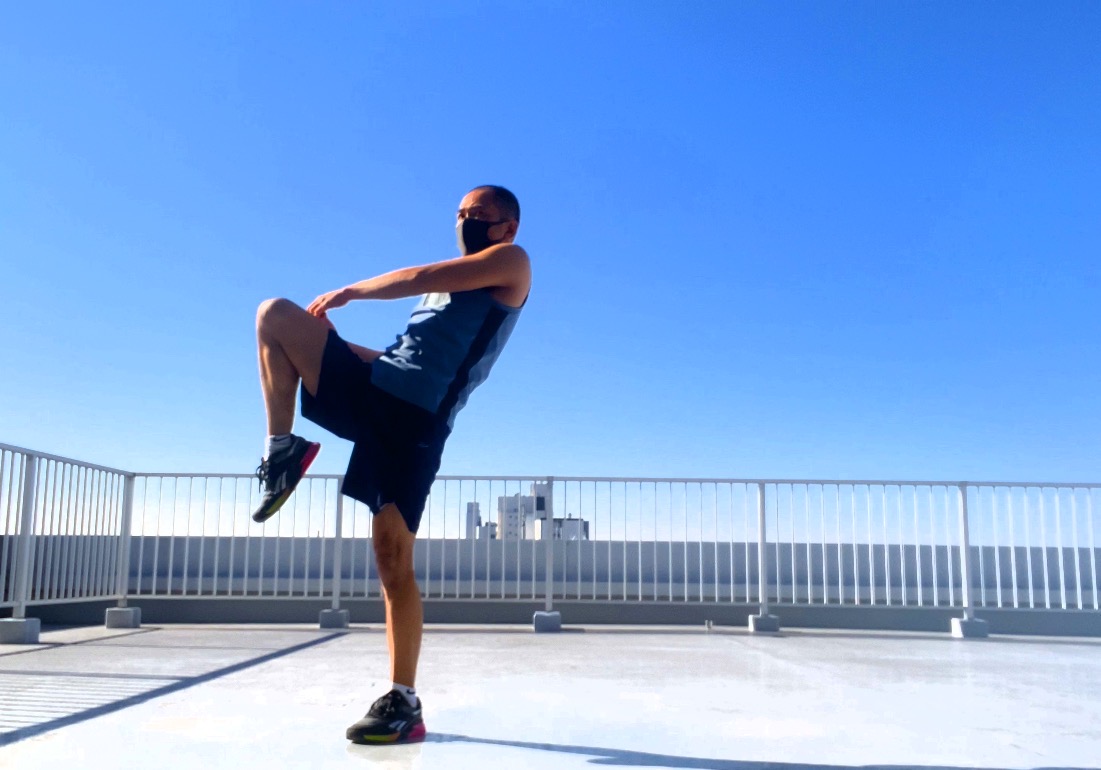 ボディコンバット,レスミルズ,レスミルズインストラクター,ボディコンバット93,ウォーミングアップ上半身,ポイント